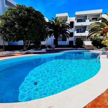 Cactus, Playa Y Piscina Apartment