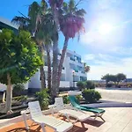 Cactus, Playa Y Piscina *